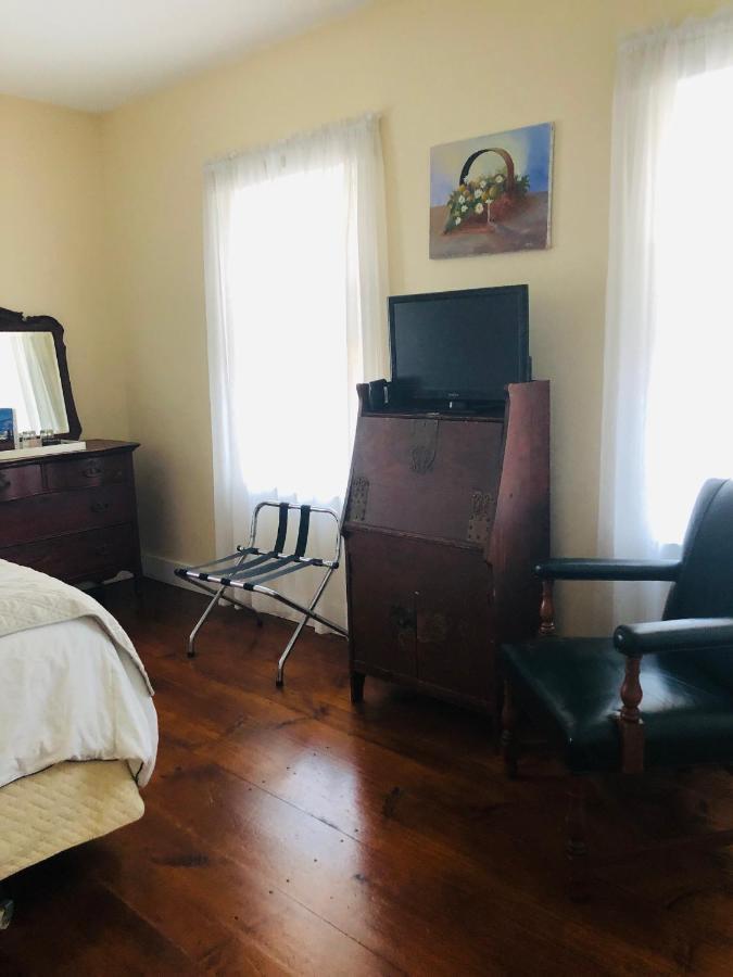 Отель The Central House Germantown Экстерьер фото